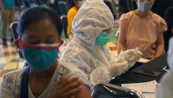 Campaña de vacunación en Indonesia. (Foto: Bloomberg)