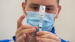 Vacuna contra el coronavirus: En qué países y en qué situaciones se obliga a los ciudadanos a inmunizarse