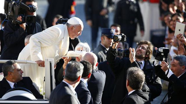 El Papa Francisco cumple 78 años entre tango y pasteles - 6