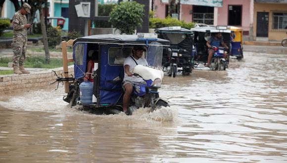 Conoce todo lo que se sabe acerca del avance y progreso del ciclón Yaku en Perú, y cuándo estaría dejando de influir en las precipitaciones que, también, afectan a la capital. (Foto: REUTERS)