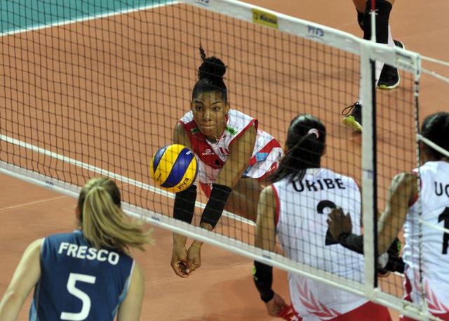 Carla Rueda fue otra de las jugadoras que destacó. (Foto: FIVB)