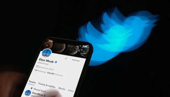 Twitter le cobraría US$1.000 al mes a las empresas que quieran tener el check de verificación dorado.