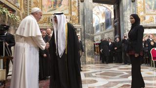El Papa llama a líderes musulmanes a rechazar el extremismo