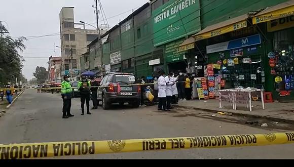 Peritos de criminalística cercaron la zona del ataque a balazos en el Callao. (Foto: PNP)