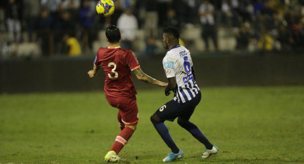 Carlos Ascues le dio la victoria a Alianza Lima sobre Universitario en septiembre del 2017. (Foto: USI)