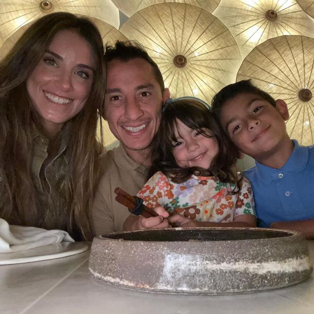 Andrés Guardado y Sandra de la Vega tienen dos hijos en común, Máximo y Catalina (Foto: Sandra de la Vega/ Instagram)