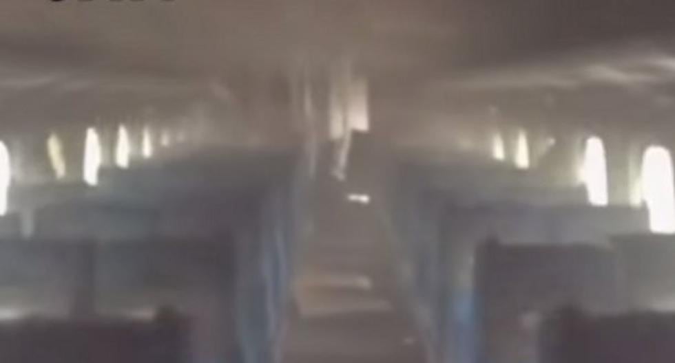 Al menos dos muertos tras prenderse fuego un pasajero en un tren bala nipón. (Foto: Captura de video)