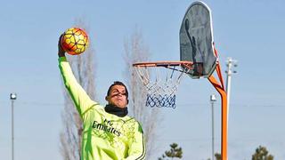 Cristiano Ronaldo jugó baloncesto con plantel del Real Madrid