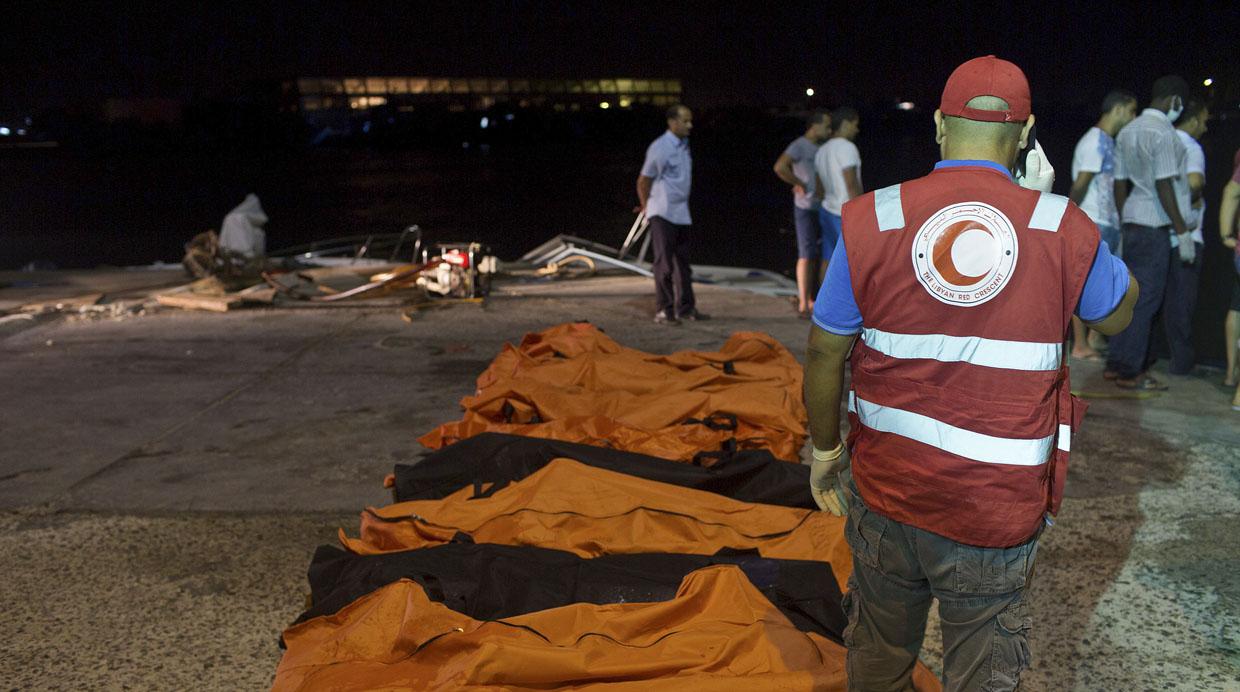 Drama en el Mediterráneo: 105 mueren en las costas de Libia - 7