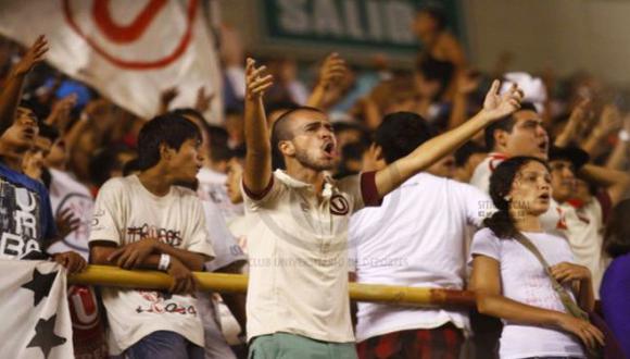 Universitario recibirá a Vélez Sarsfield en el Monumental