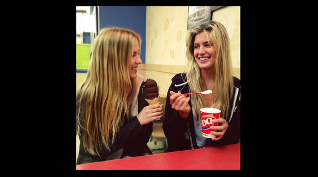 Eugenie y Beatrice Bouchard, mellizas que reinan en Instagram - 4