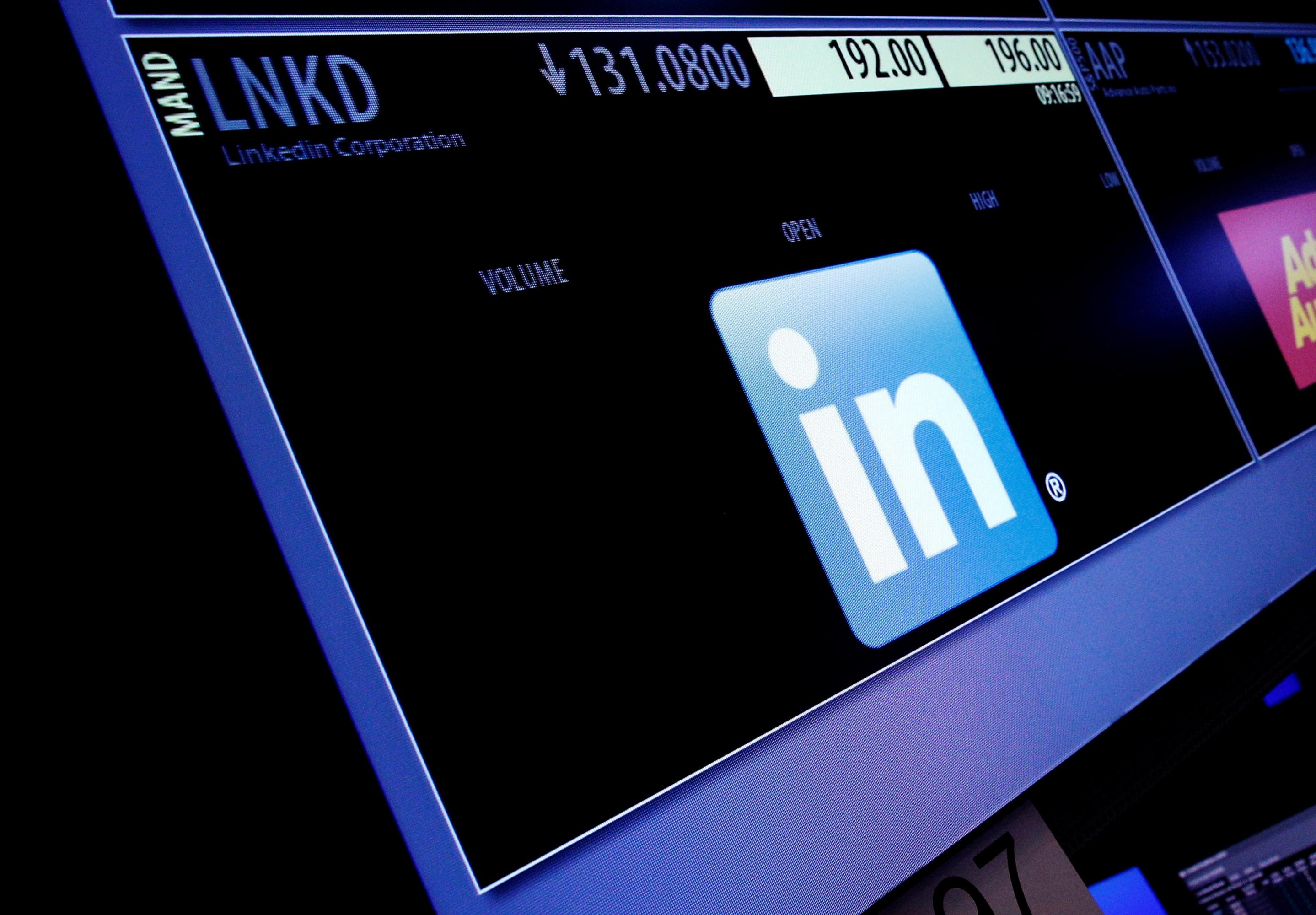 LinkedIn es un mundo laboral. Por ello, los contenidos deben estar enfocados en el ámbito profesional, por ejemplo, proyectos en marcha o logros alcanzados. (Foto: Reuters)