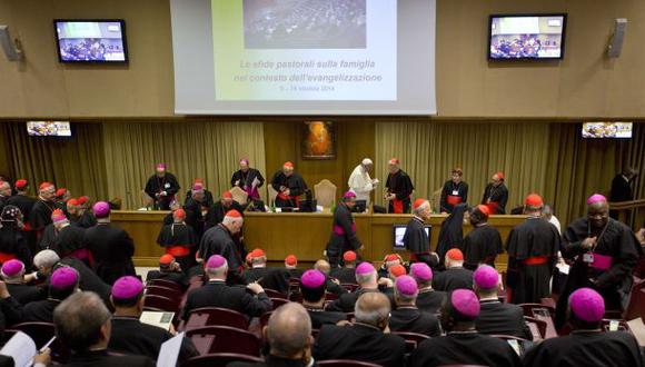 El Vaticano reta a la Iglesia a cambiar actitud hacia los gays