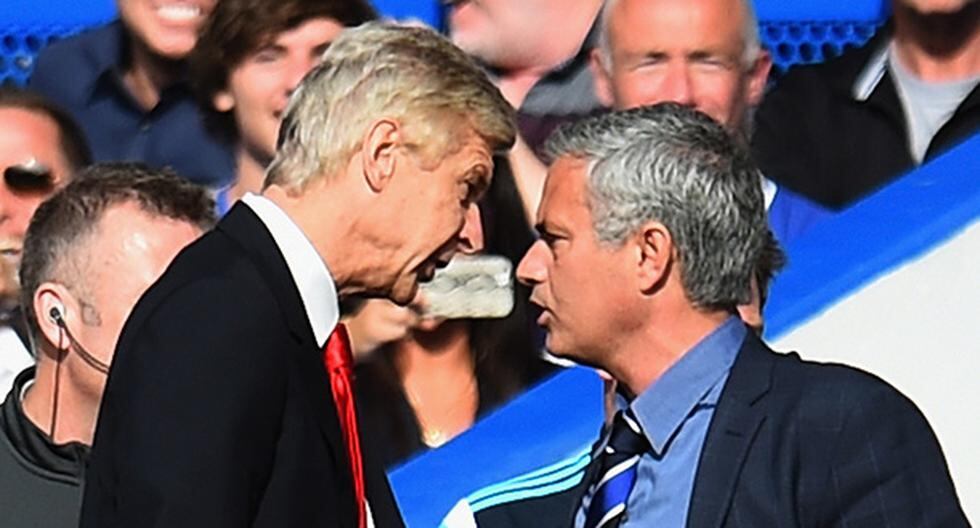 José Mourinho es un personaje que siempre genera polémica. En una reciente biografía se reveló que el DT del Manchester United quiso pegarle a Arsene Wenger, su colega del Arsenal. (Foto: Getty Images)