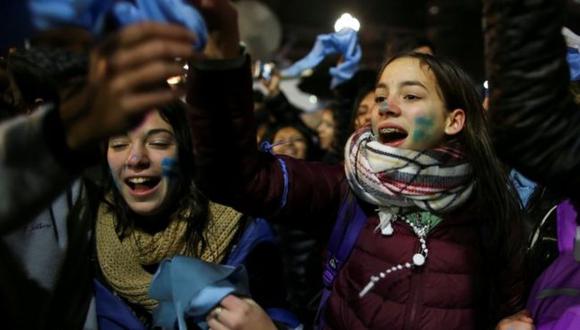 El Senado de Argentina rechazó en la madrugada del jueves el proyecto para despenalizar el aborto. (Foto: Reuters)