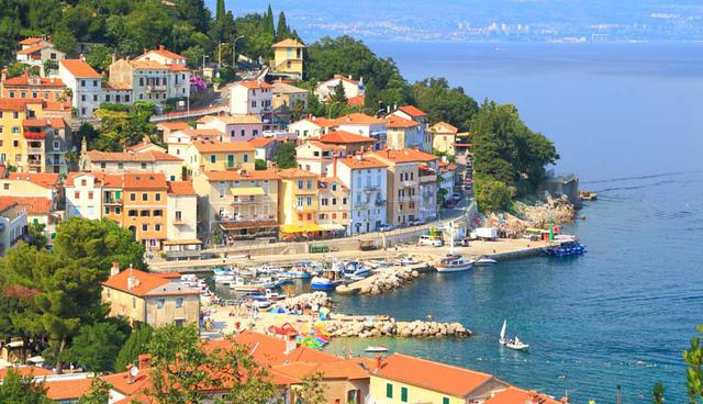 Moscenicka Draga, Croacia. Situado a los pies de la próspera montaña de Ucka y con vistas a la bahía de Kvarner,  esta playa transmite una sensación de aislamiento y paz. Es uno de los lugares más bellos de la Riviera Opatija. (Foto: Shutterstock)