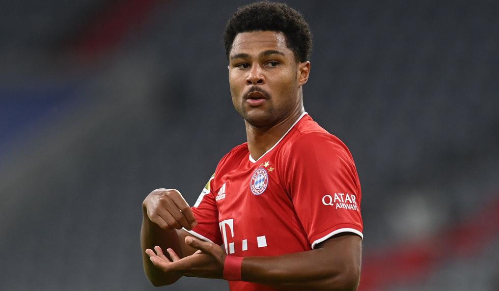 Gol de Serge Gnabry para el 1-0 del Bayern Múnich sobre Schalke 04 | Foto: AFP