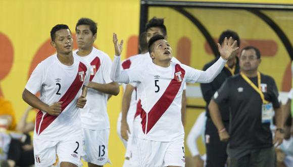 Perú venció 2-0 a Canadá en despedida de Toronto 2015