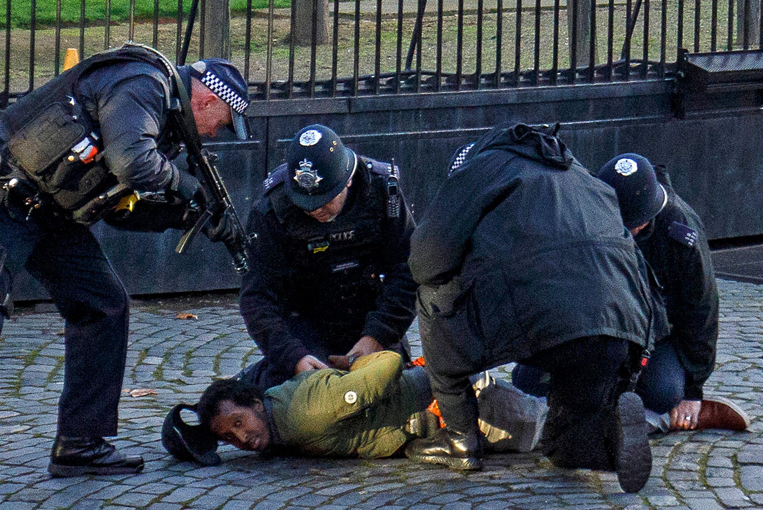 Reino Unido: Policía detiene a hombre que ingresó al Parlamento en Westminster. (AFP).