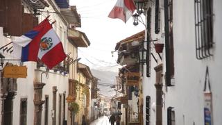 Banderas de Perú en casas por Fiestas Patrias: ¿Qué significa y cuál es la multa por no ponerlas?