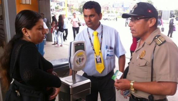 Decomisan 300 tarjetas del Metropolitano a suplantadores