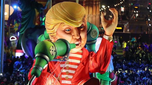 Un Trump gigante y Marine Le Pen adornan el Carnaval de Niza - 1