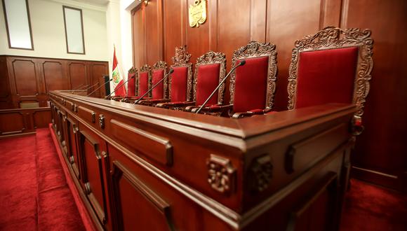 El Tribunal Constitucional esta integrado por siete miembros, seis de ellos ya cumplieron su mandato. (Foto archivo El Comercio)