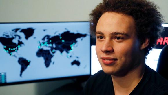 El experto Marcus Hutchins fue acusado de 10 cargos de piratería informática en Estados Unidos. (Foto: AFP)