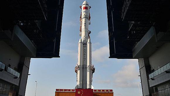 El cohete Larga Marcha-7 Y2 ya se encuentra en el centro espacial de Wenchang listo para el despegue de la nave china Tianzhou 1. (China Daily/v&iacute;a REUTERS