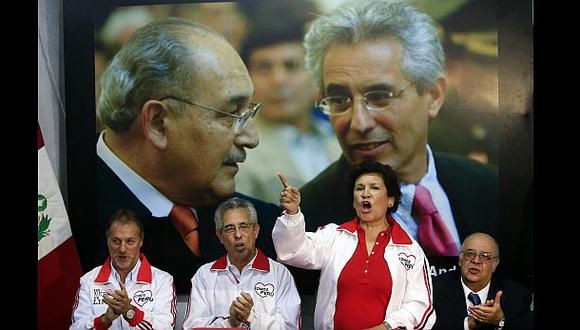 Candidata por Somos Perú pide no reelección de Villarán