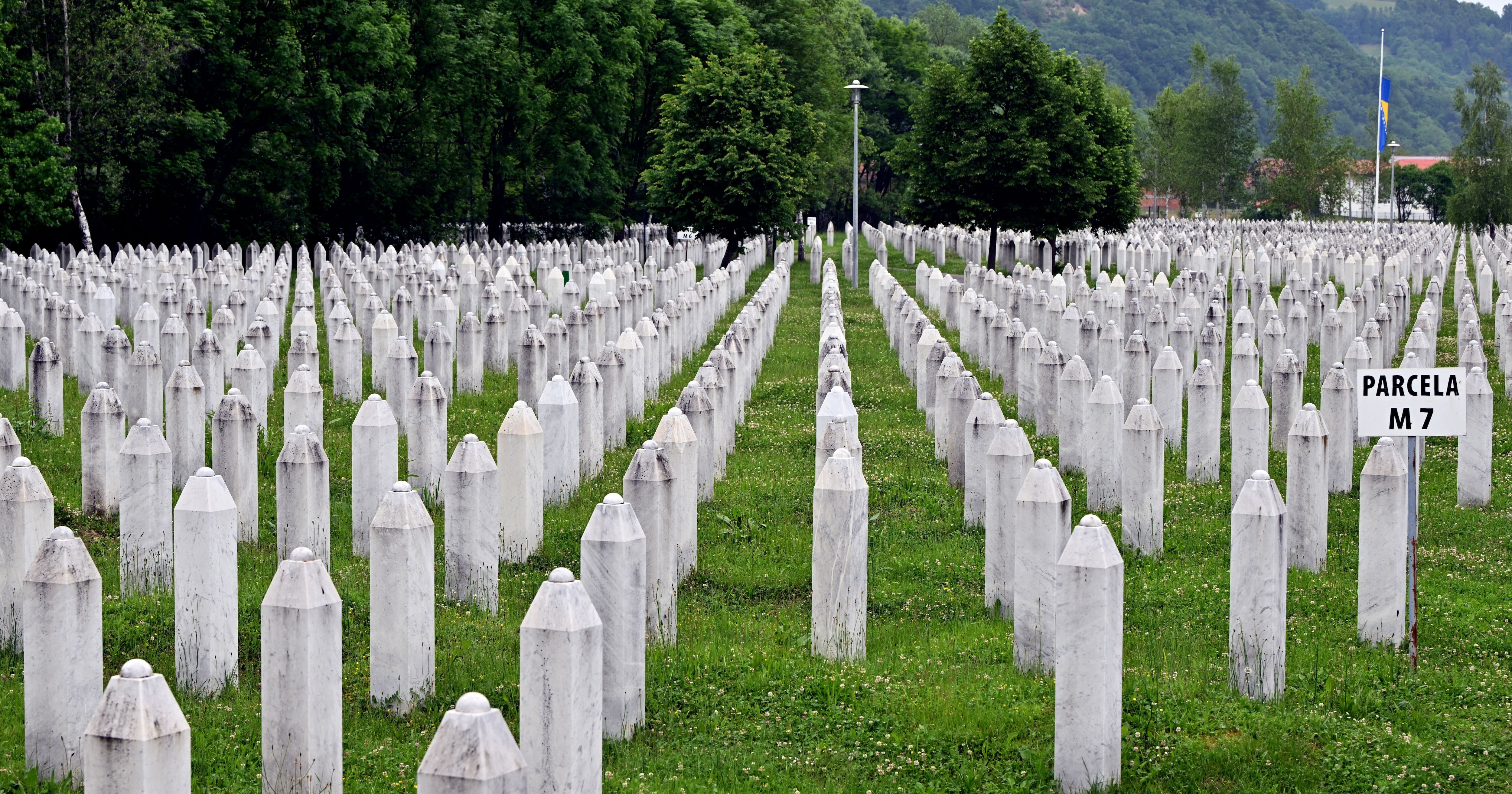 Srebrenica-Potocari memorial cemetery, where more than 8 thousand people were murdered.  (Photo: AFP)