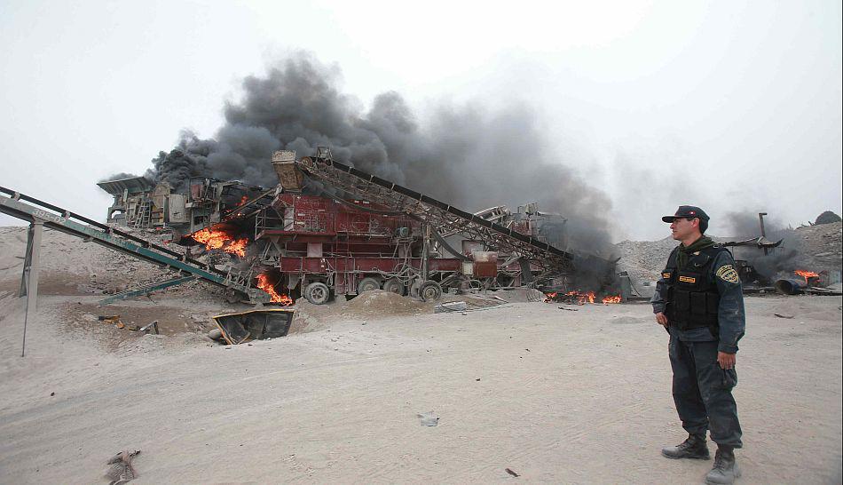 Carabayllo: así destruyeron máquinas de los mineros ilegales - 1