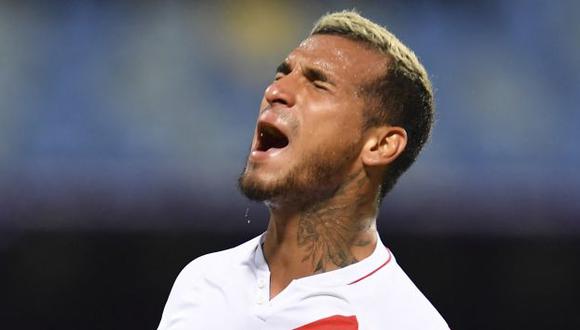 Miguel Trauco se perderá el Colombia vs. Perú por la jornada 14 de las Eliminatorias Qatar 2022. (Foto: AFP)