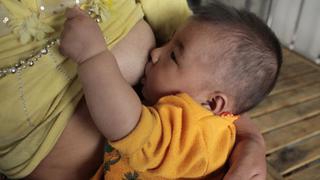 Facebook eliminó video educativo sobre la lactancia materna