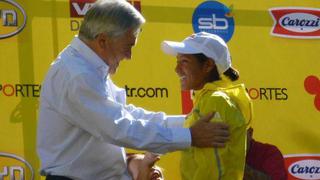 Inés Melchor logró podio en Chile y fue premiada por presidente Piñera