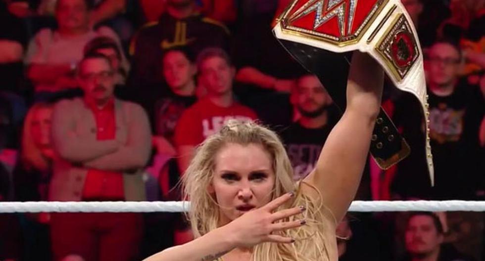 Charlotte se convierte campeona femenina de Raw por cuarta vez | Foto: Captura