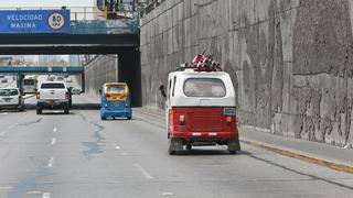 Dos mototaxis fueron intervenidas en la Vía Expresa [Fotos]