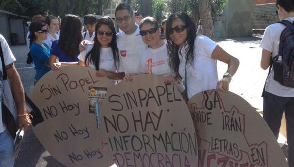#SinPapelNoHayPeriódico: periodistas protestaron en Venezuela