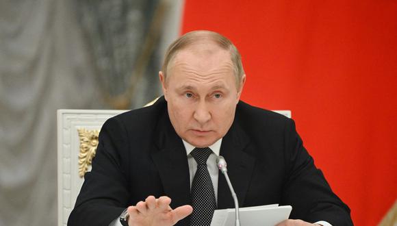 El presidente ruso Vladimir Putin presidiendo una reunión del Presidium del Consejo de Estado en el Kremlin en Moscú el 25 de mayo de 2022. (Foto: Sergei GUNEYEV / SPUTNIK / AFP)