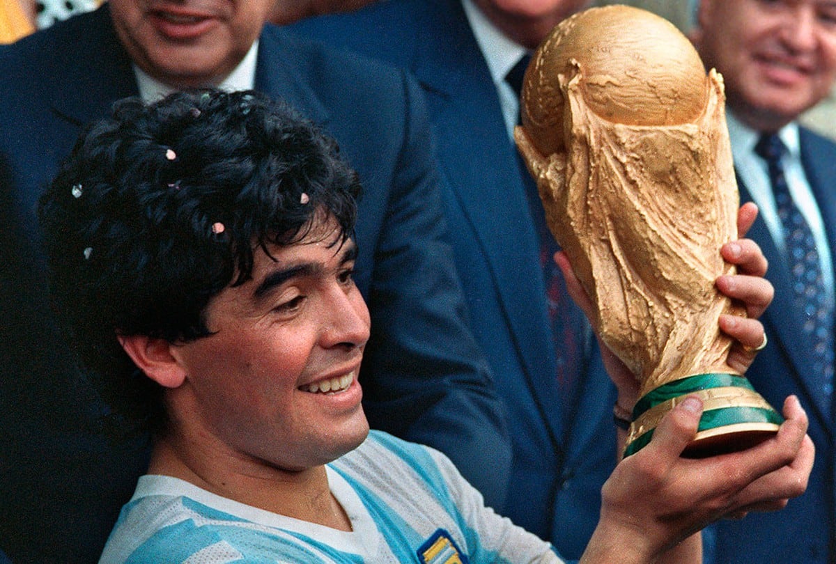 Diego Maradona nació el 30 de octubre de 1960 y pertenece al grupo del Año de la rata. La rata está en el primer lugar del horóscopo chino y suelen ser muy astuto, inteligente, sociable y luminoso. (AFP)