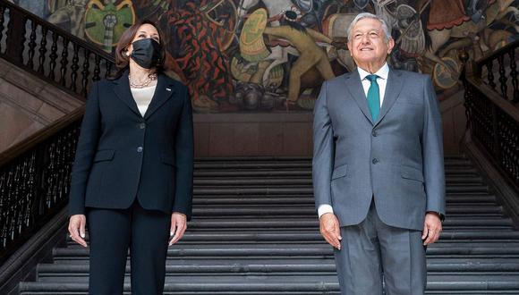 El presidente Andres Manuel Lopez Obrador y la vicepresidenta de Estados Unidos, Kamala Harris. (Foto: AFP)