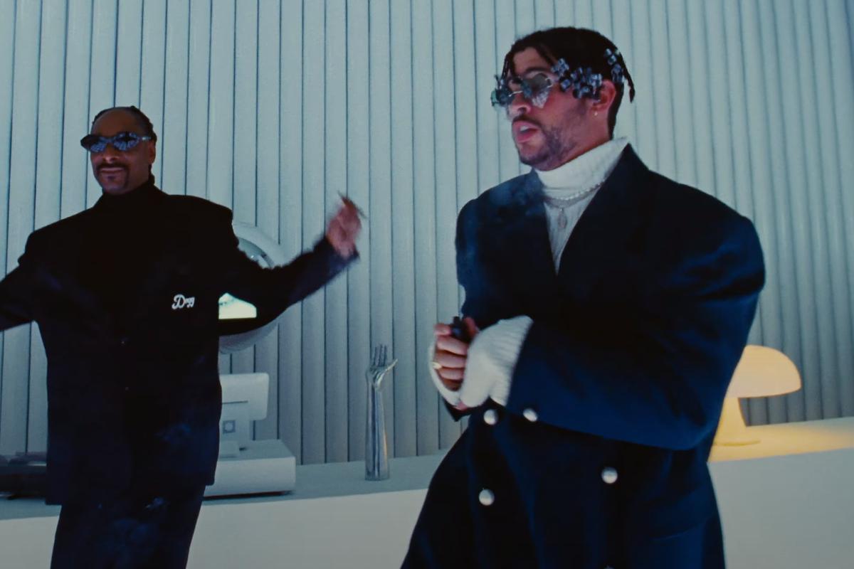 Snoop Dogg Cameos In Bad Bunny's Hoy Cobré Music Video