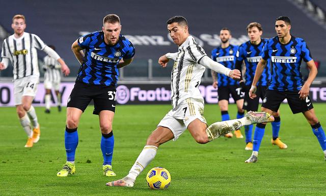 Juventus e Inter de Milán se enfrentaron por las semifinales de la Copa Italia | Foto: EFE