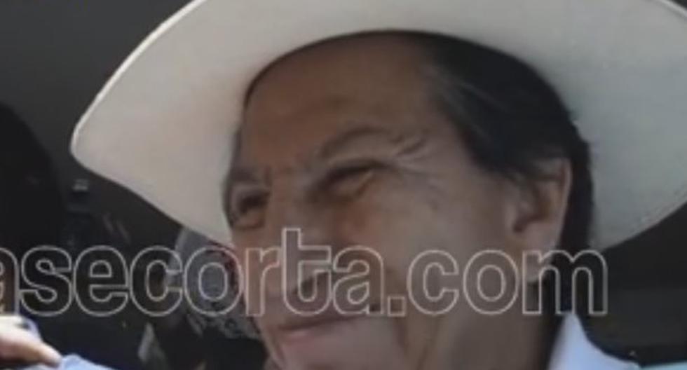 Alejandro Toledo da la cara luego de accidentada entrevista radial. (Foto: Frasecorta.com)