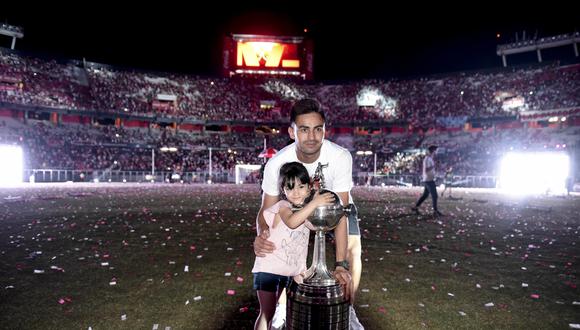 'Pity' Martínez se despidió de la hinchada de River Plate con emotivas palabras. | Foto: AP