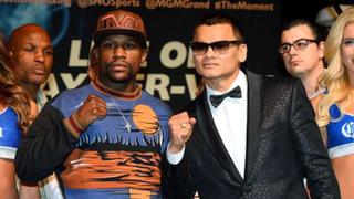 Óscar de la Hoya organiza la pelea entre Mayweather y Maidana