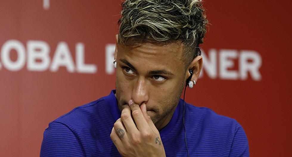 Neymar protagonizó la polémica en el mercado de pases ante el fuerte rumor de que el PSG pague su cláusula de 222 millones de euros para que salga del Barcelona. (Foto: EFE)