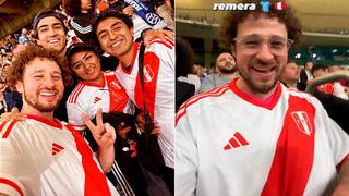 Regalan camiseta de la Selección Peruana a Luisito Comunica en la final de la Champions League