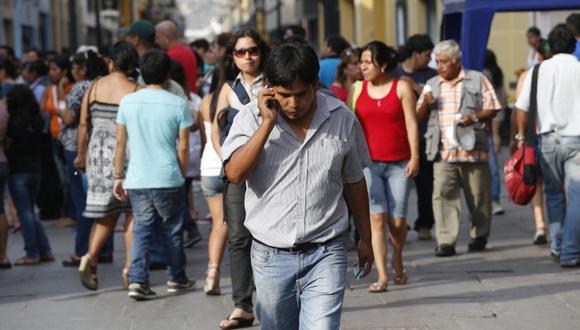 “¿Se puede geolocalizar a personas infectadas con el virus o que presentan síntomas de estarlo y hacer tratamiento de sus datos personales? Sí, siempre que quede clara la finalidad de la recolección de datos”. (Foto referencial: El Comercio).