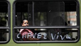 Estudiantes amenazan con marchar al hospital de Chávez para "que dé la cara"